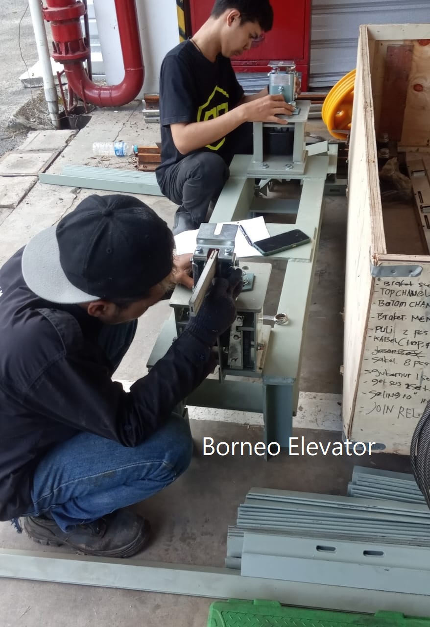 Pemasangan Lift rumah 3 lantai di Kalimantan